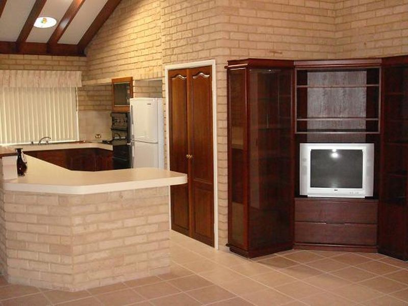 61 Kilkenny Circle, Waterford WA 6152