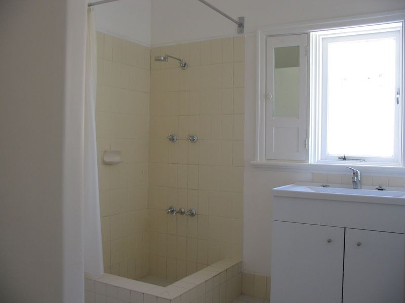 1/3 Egham Road, Burswood WA 6100