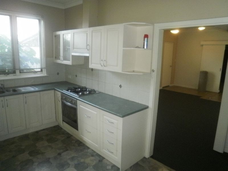 11 Holford Way, Wilson WA 6107