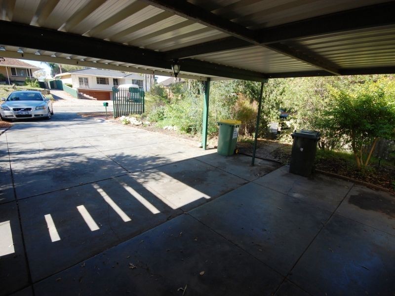 32 Cumberland Way, Bassendean WA 6054
