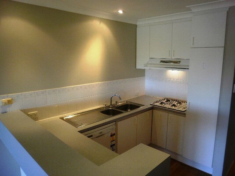 9/12 King George Street, Victoria Park WA 6100