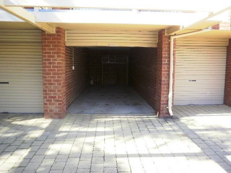 9/12 King George Street, Victoria Park WA 6100