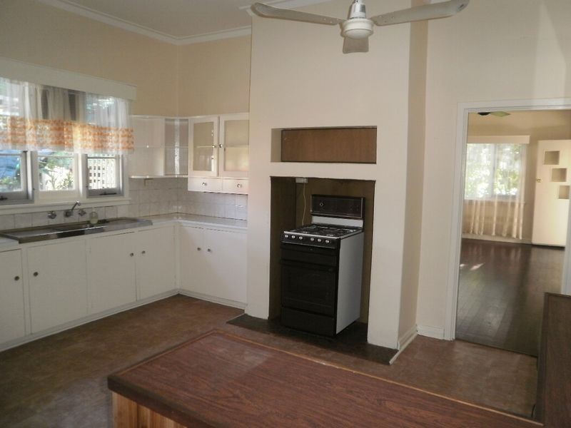 115 Station Street, East Cannington WA 6107