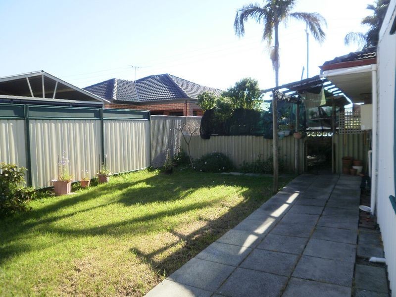 115 Station Street, East Cannington WA 6107