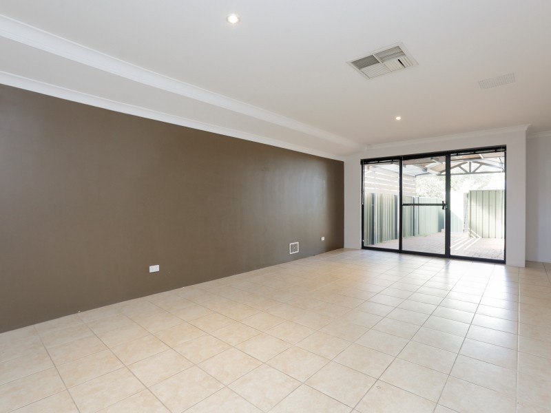 1/50 Norman Street, St James WA 6102