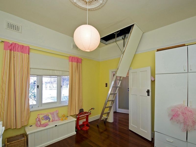 102 Mackie Street, Victoria Park WA 6100