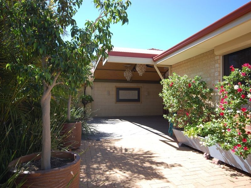 E/33 Jupiter Street, Carlisle WA 6101