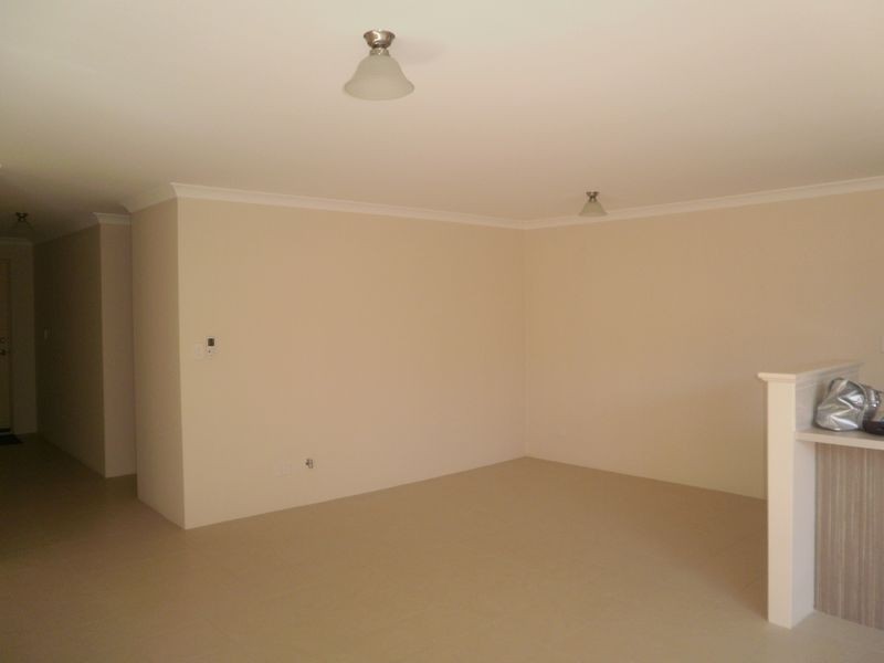 B/18 Hillview Terrace, St James WA 6102