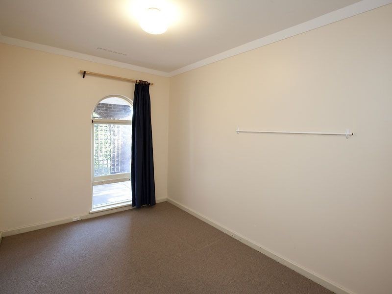 28 Central Tce, Beckenham WA 6107