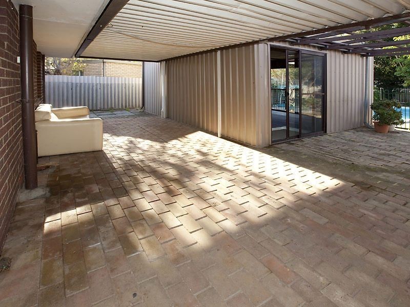 28 Central Tce, Beckenham WA 6107