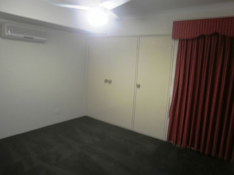 4/15 Pitt Street, St James WA 6102