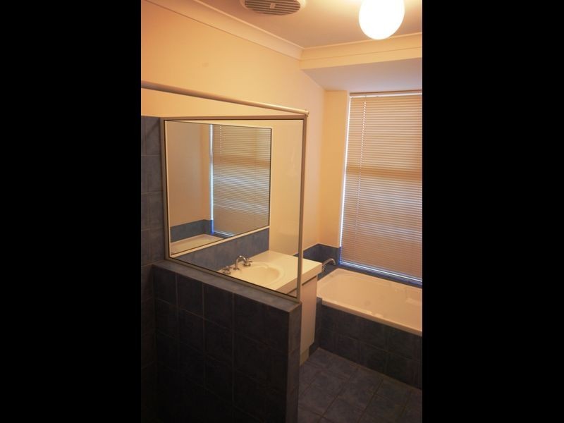 A/70 Jupiter Street, Carlisle WA 6101