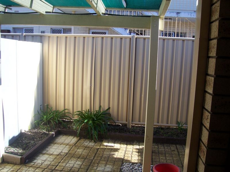 4/129 Hubert Street, East Victoria Park WA 6101