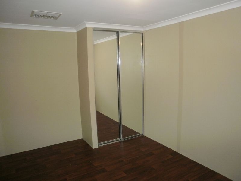 52 Aroona Way, Maddington WA 6109