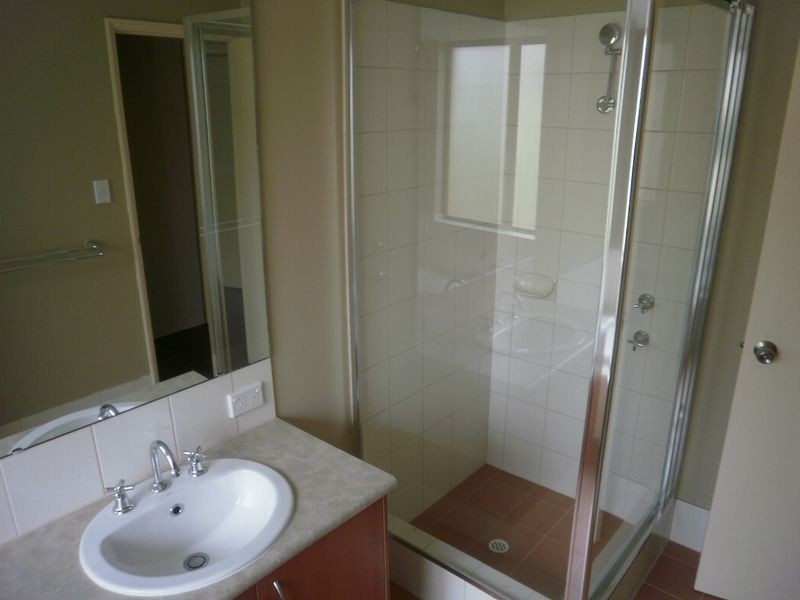 52 Aroona Way, Maddington WA 6109