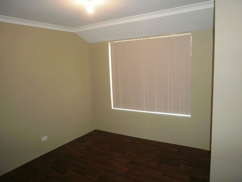 52 Aroona Way, Maddington WA 6109