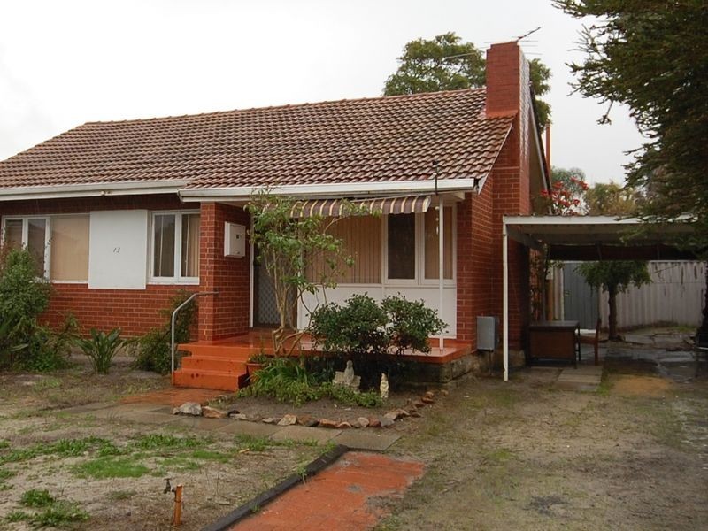 13 Teaguer Street, Wilson WA 6107