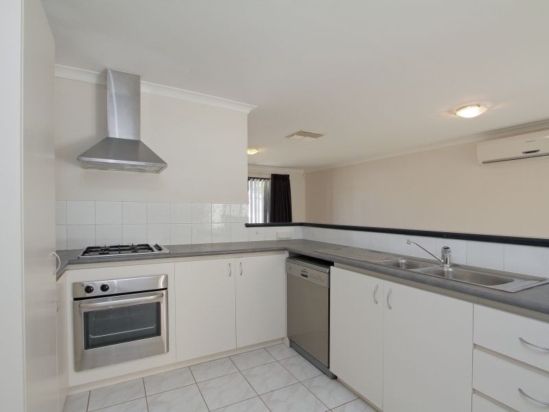 2/24 Dumond Street, Bentley WA 6102