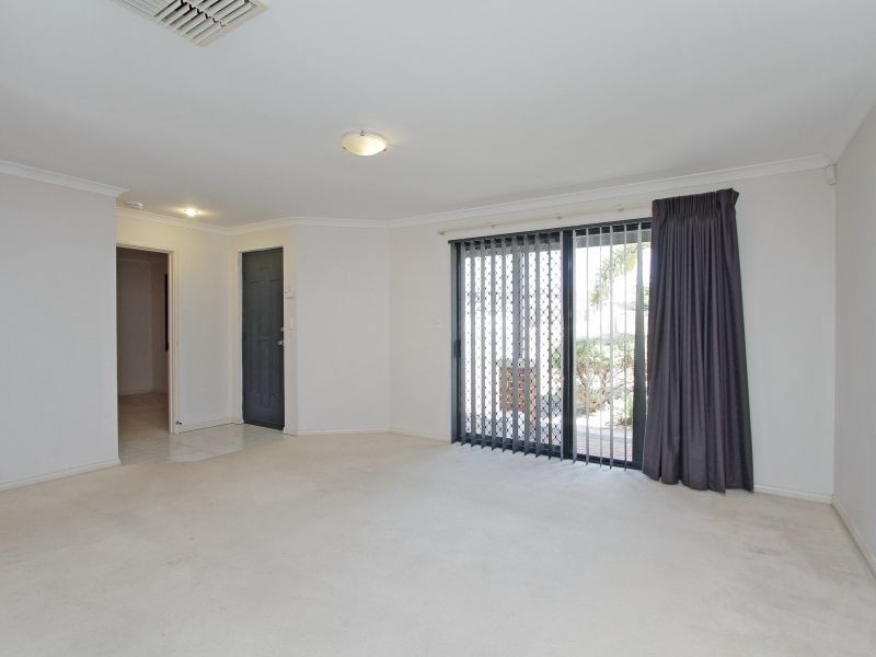 2/24 Dumond Street, Bentley WA 6102