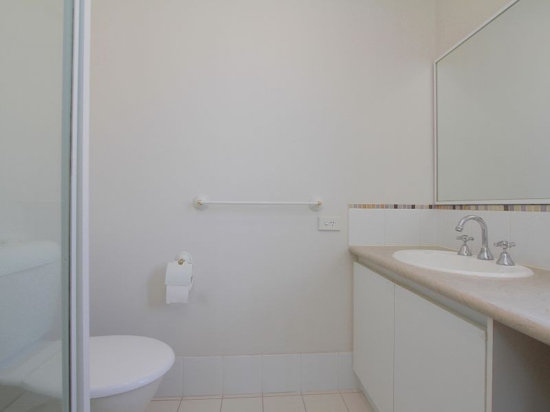 2/24 Dumond Street, Bentley WA 6102