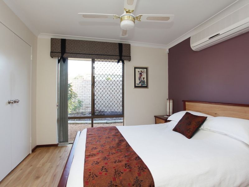 2/12 Basinghall Street, East Victoria Park WA 6101