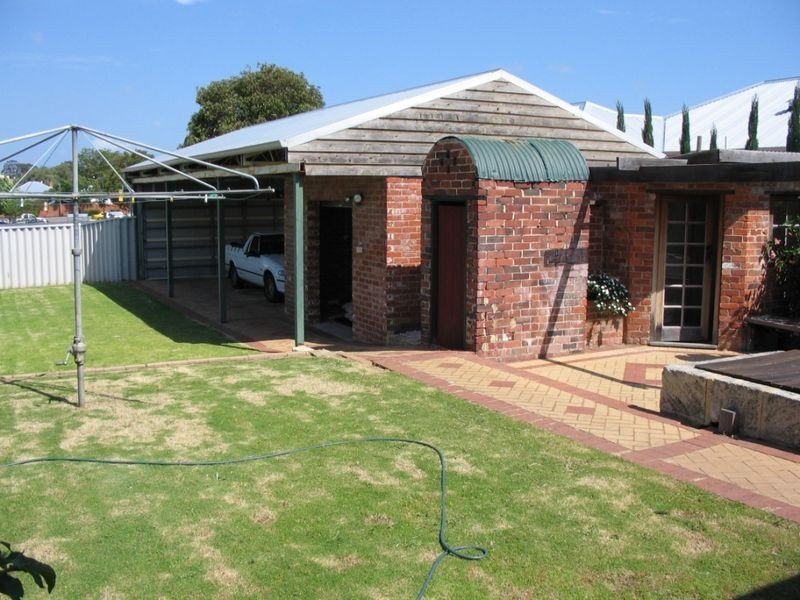 10 Canterbury Terrace, East Victoria Park WA 6101