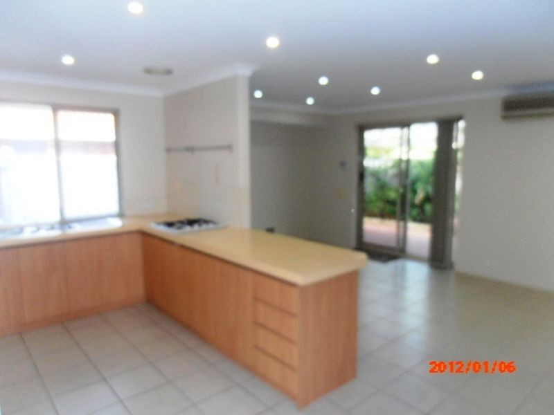 1/10 Norman Street, St James WA 6102