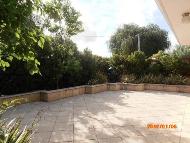 1/10 Norman Street, St James WA 6102