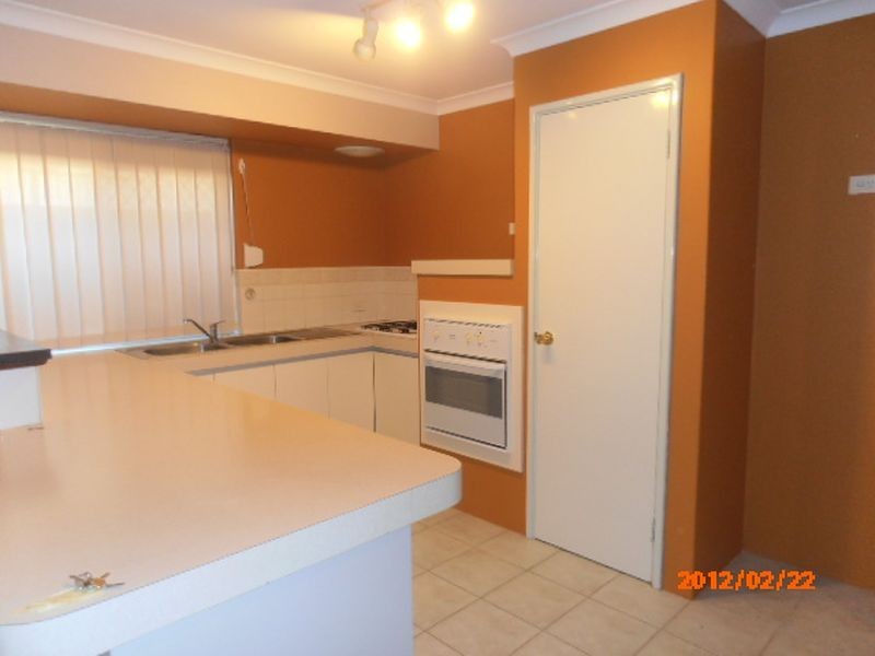 1/11 Duke Street, Bentley WA 6102