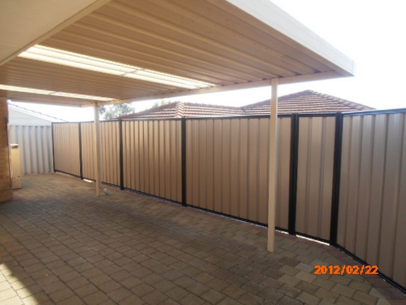 1/11 Duke Street, Bentley WA 6102