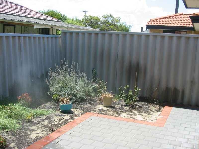 2/14 Crawford Street, Cannington WA 6107