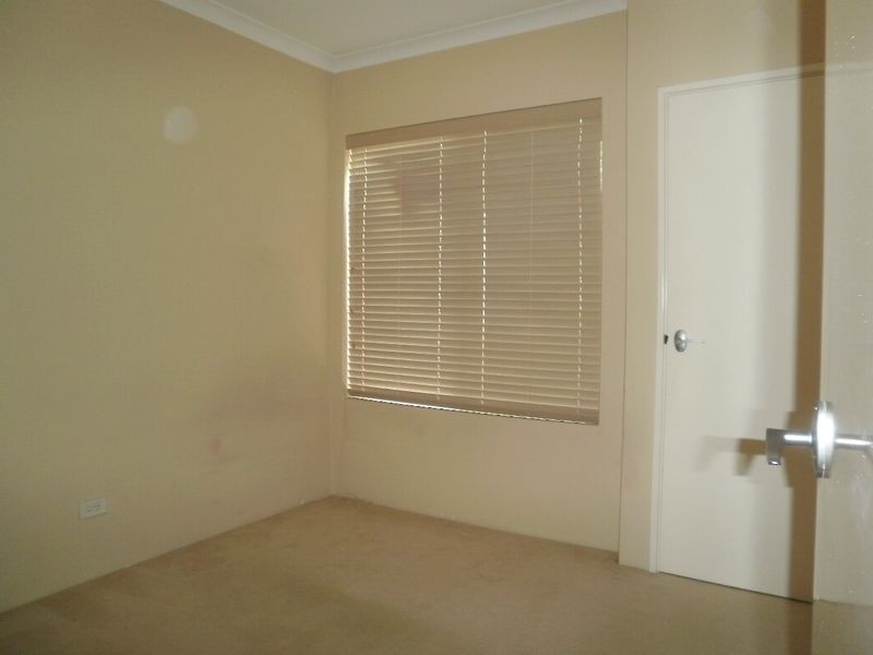 7/9E Doust Street, Cannington WA 6107