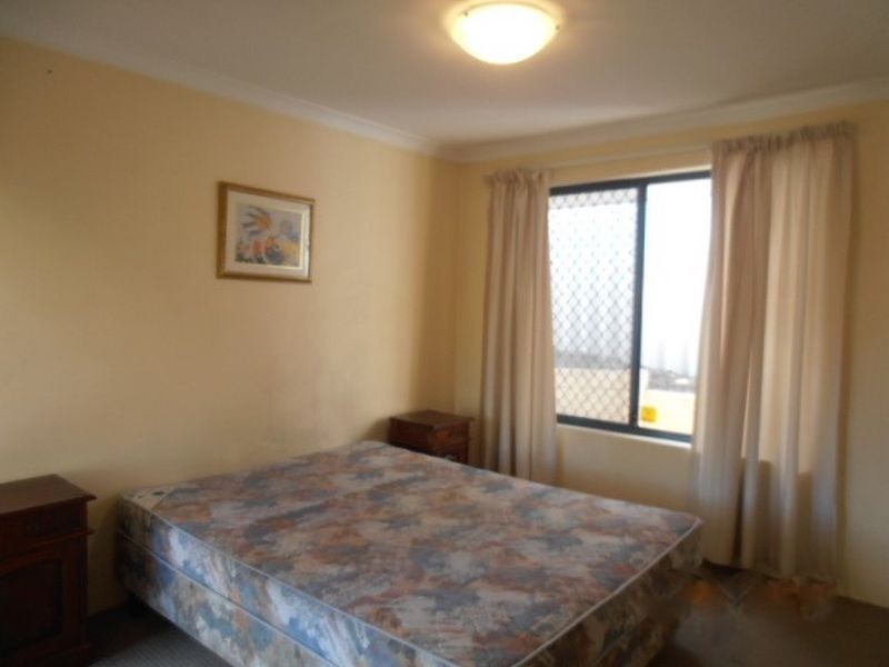 8/24 Farnham Street, Bentley WA 6102