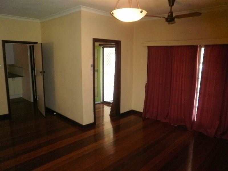 136 Walpole Street, Bentley WA 6102