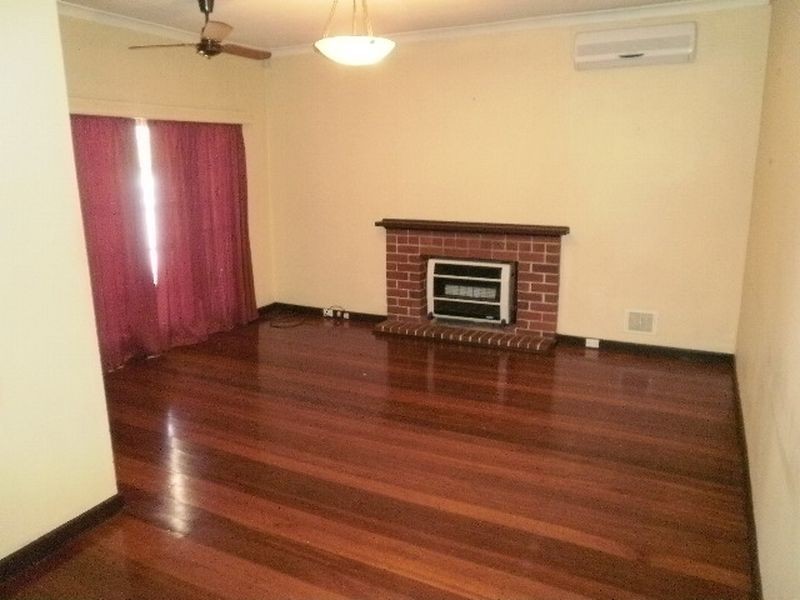 136 Walpole Street, Bentley WA 6102