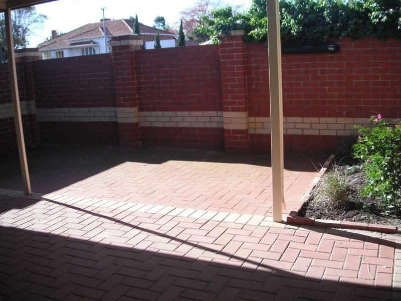 1/1 Chapman Road, St James WA 6102