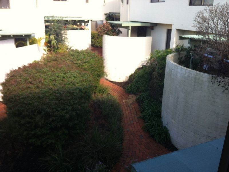 2/151 Douglas Avenue, Kensington WA 6151