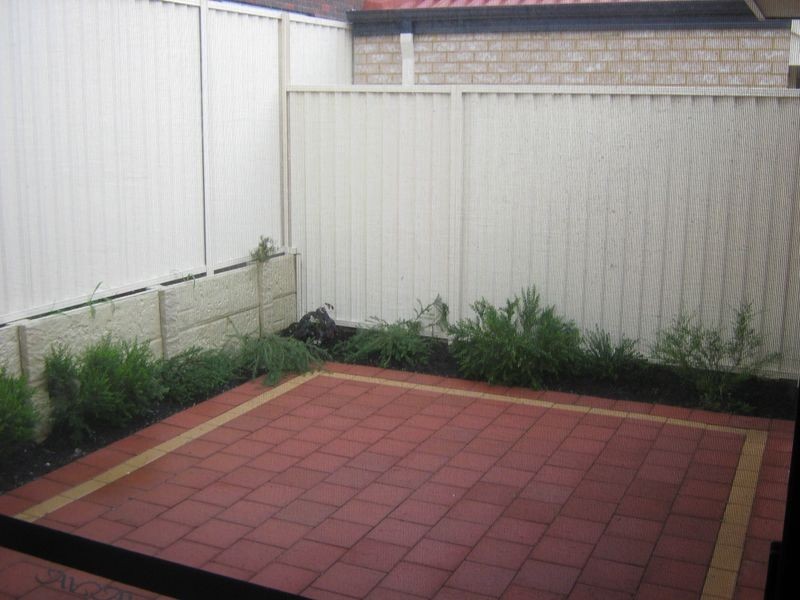 2/111 Beatty Avenue, East Victoria Park WA 6101