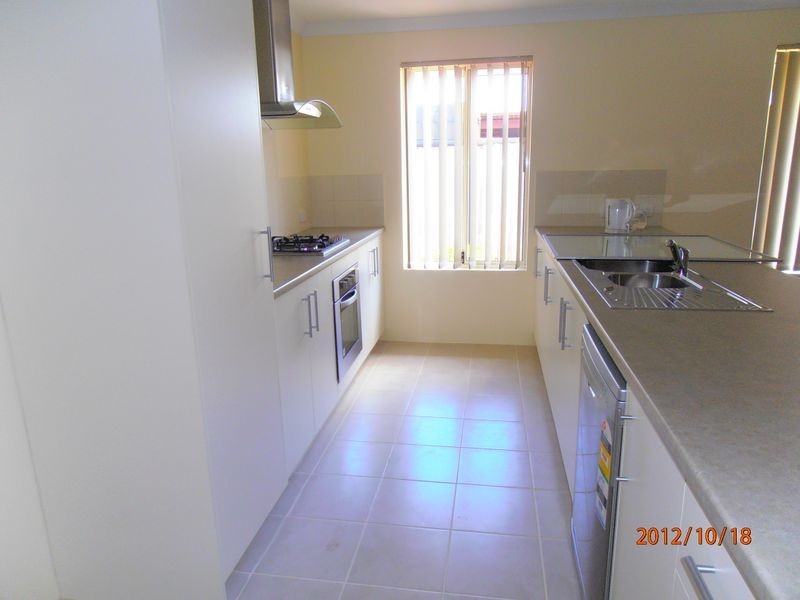 B/37 Coolgardie Street, St James WA 6102