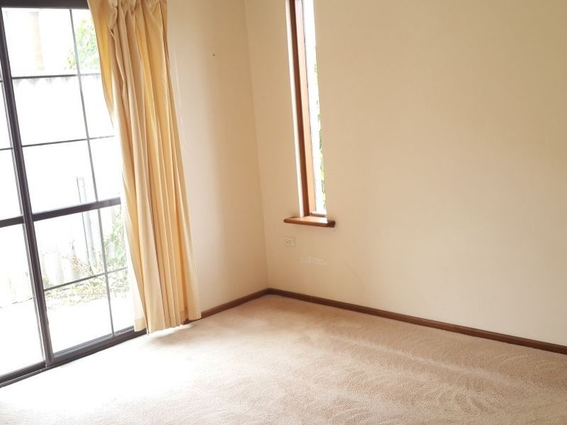 8/27 South Terrace, Como WA 6152