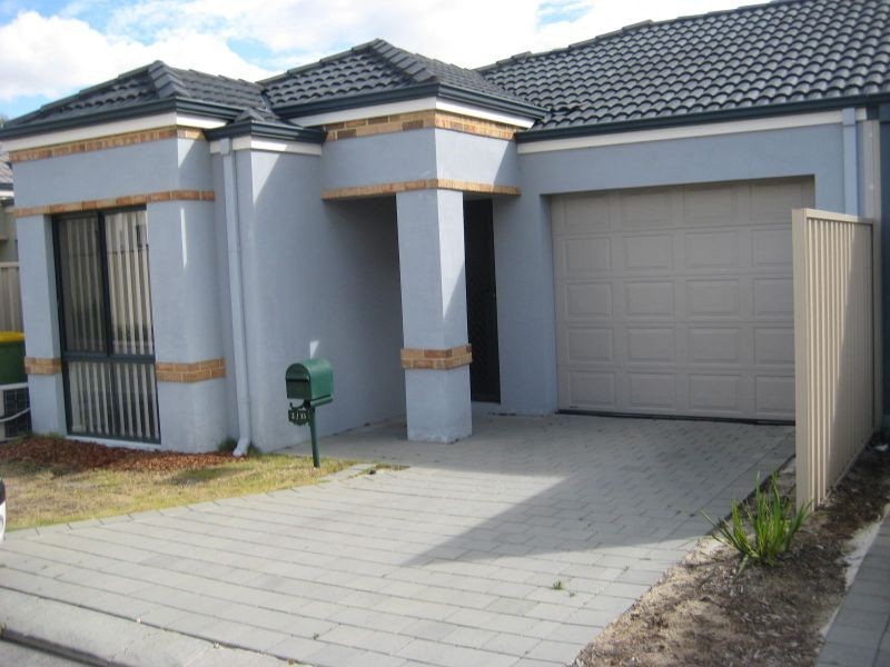 2/33 Merian Close, Bentley WA 6102