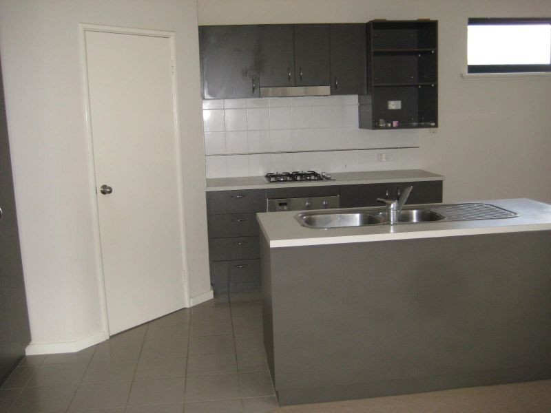 2/33 Merian Close, Bentley WA 6102