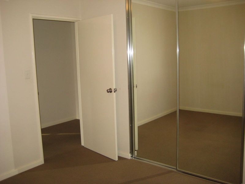 2/33 Merian Close, Bentley WA 6102