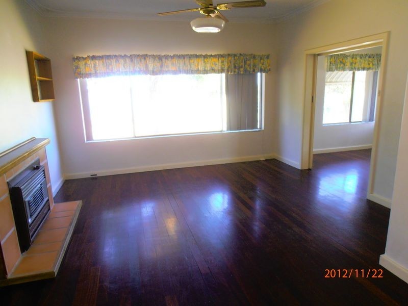 5 Cody Street, Wilson WA 6107