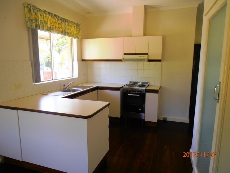 5 Cody Street, Wilson WA 6107