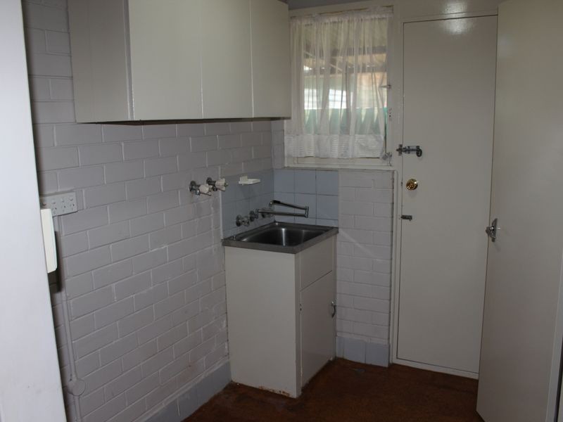 10 Denham Street, Spearwood WA 6163