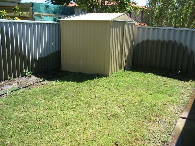 1/3 Thelma Street, Como WA 6152