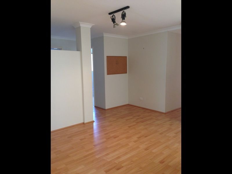 34 Belvoir Place, Ballajura WA 6066
