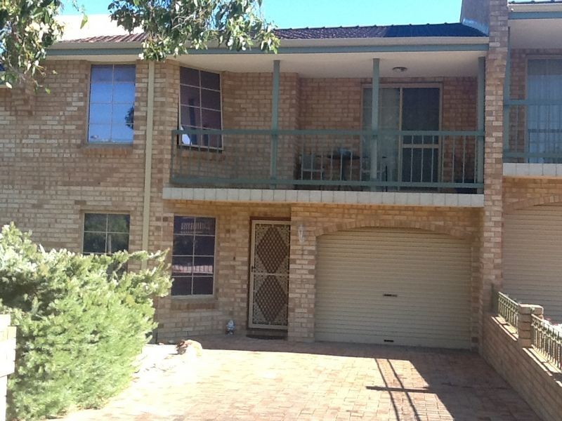 2/84 Powell Street, Joondanna WA 6060
