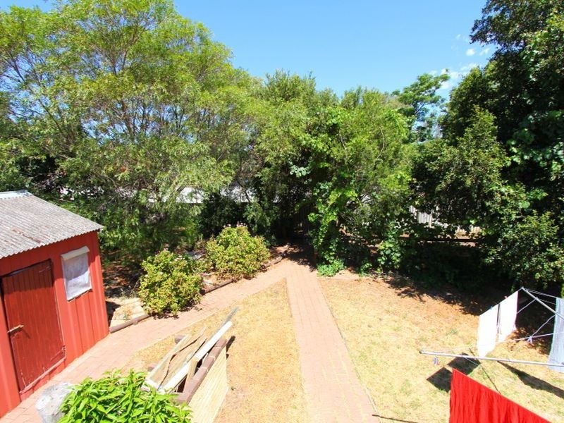 10 Brookdale Drive, Armadale WA 6112
